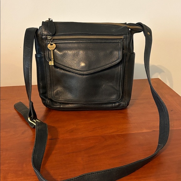 Vintage Fossil Black Pebbled Leather Crossbody Bag Style # 75082 purse handbag - Picture 2 of 11